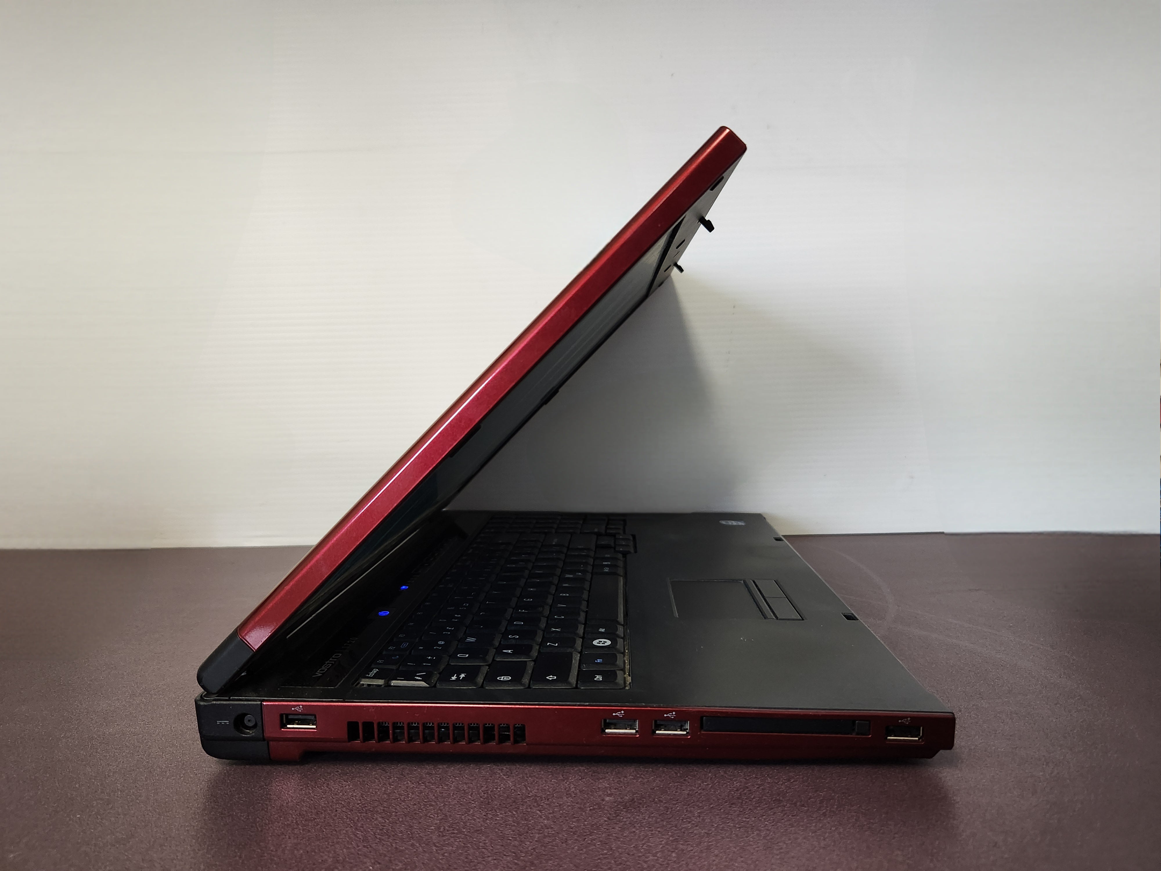 Dell Vostro 1720 - Refurbished Laptop