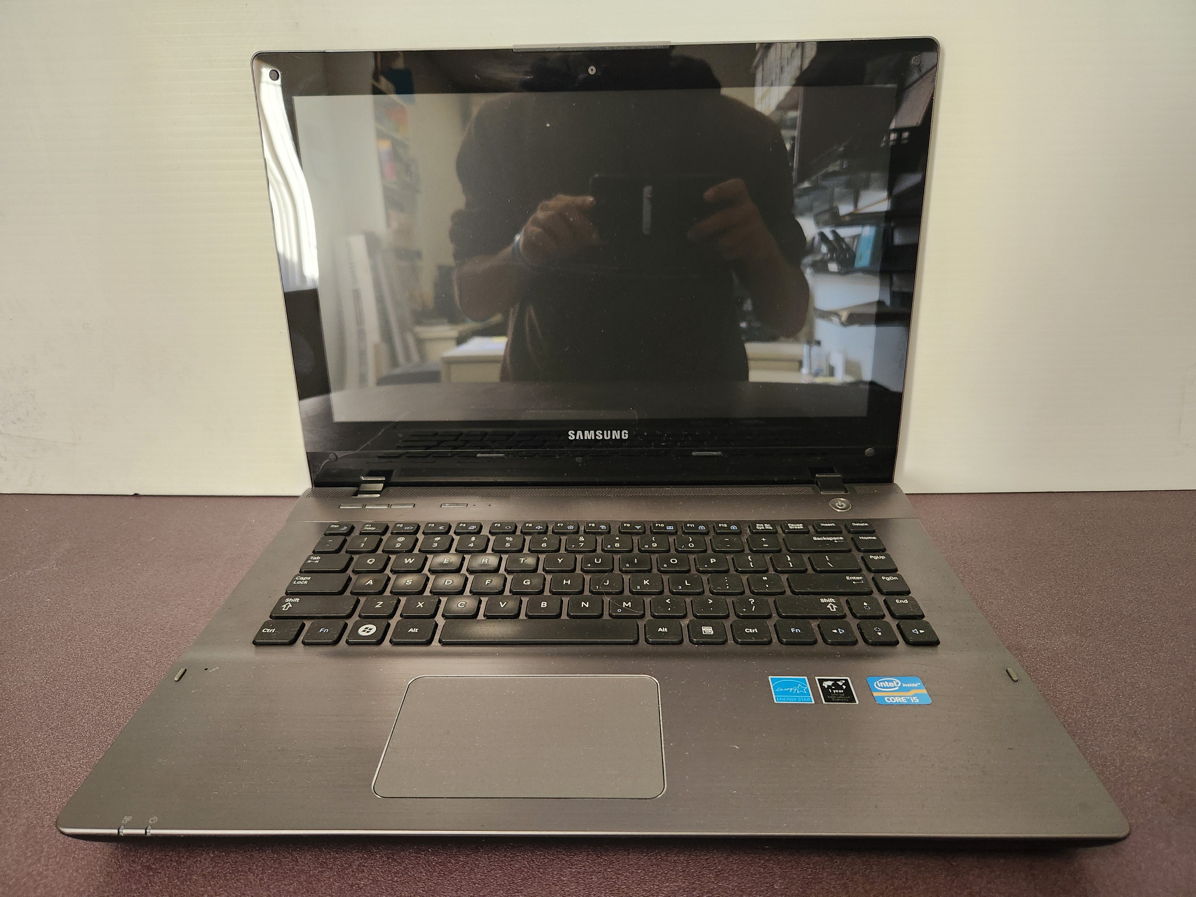 Samsung QX411 - Refurbished Laptop